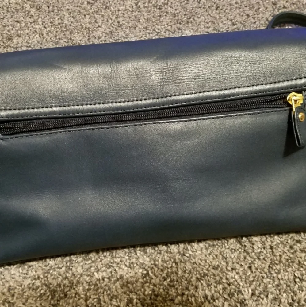 Vintage Etienne Aigner shoulder bag